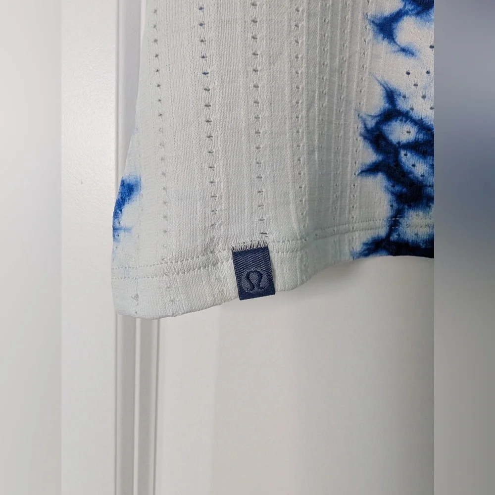Lululemon Train to Be Tank *Shibori Regatta Blue Size S